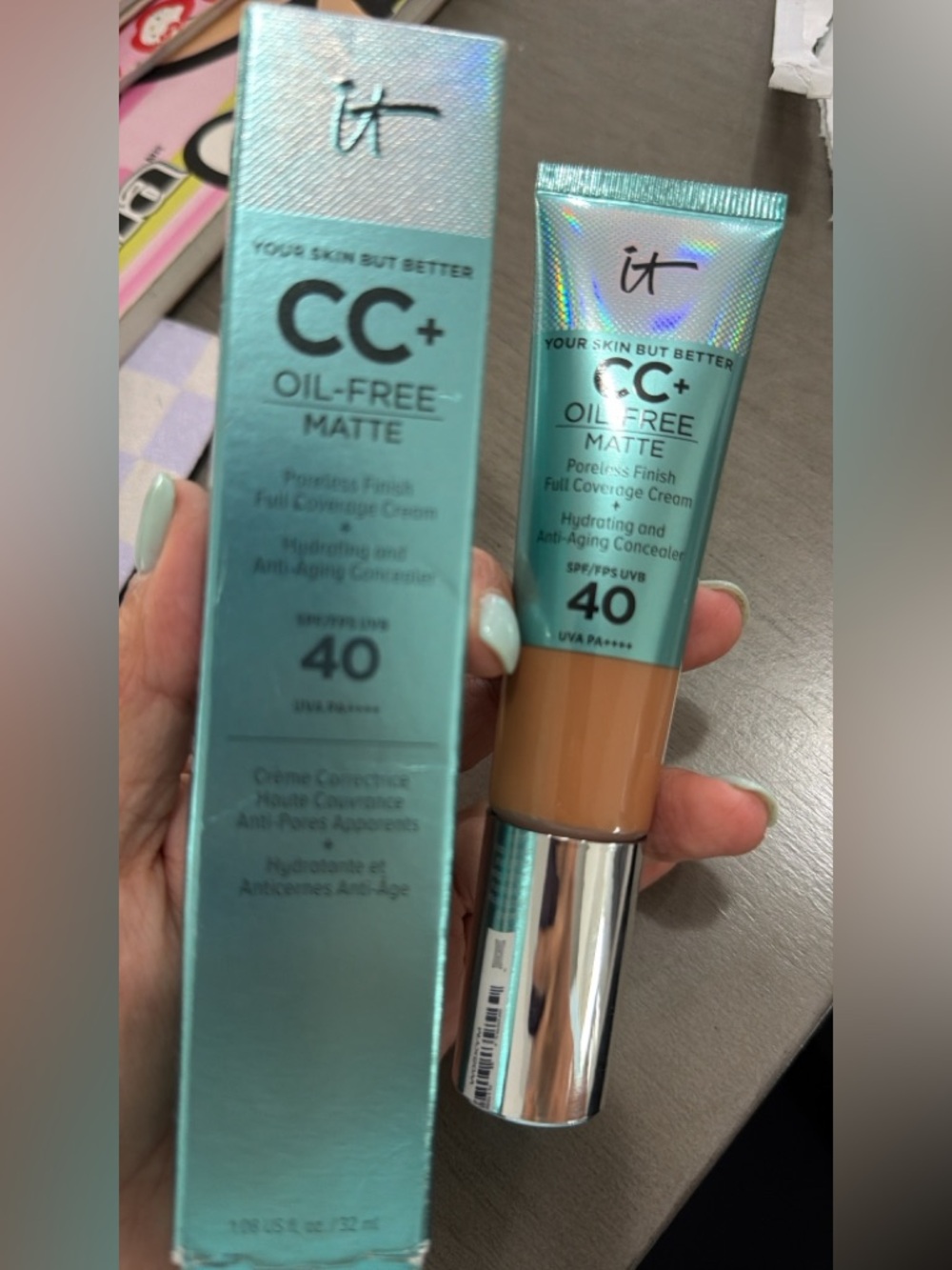 It Cosmetics Your Skin But Better CC+ Oil Free Matte Foundation RICH HONEY - Picture 2 of 9
